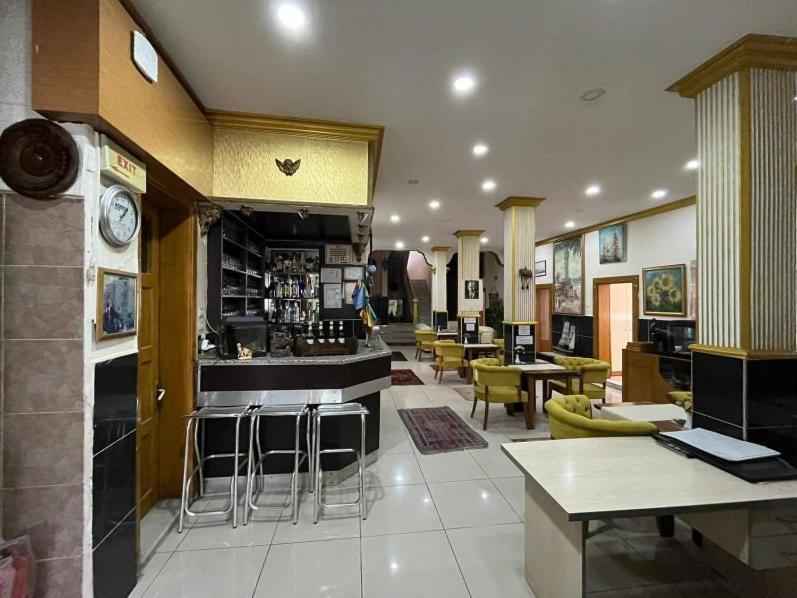 Vatan Hotel Izmir Eksteriør billede